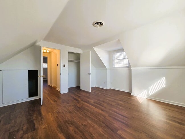 Building Photo - Traditional 4 bedroom cape in Staples Mill and Libbie Road corridor.