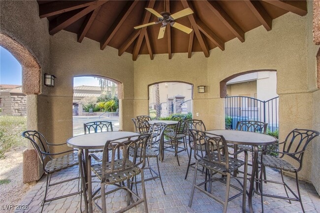 Building Photo - 4400 S Jones Blvd