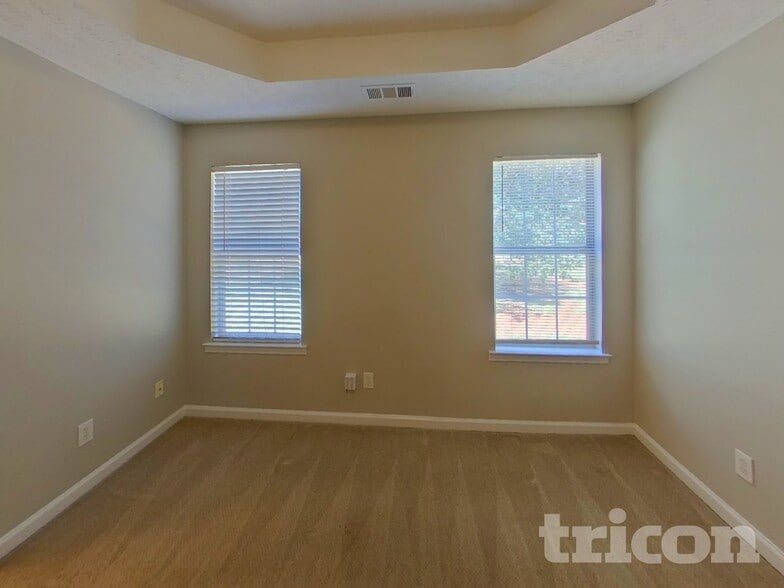 Building Photo - 169 Floresta Dr