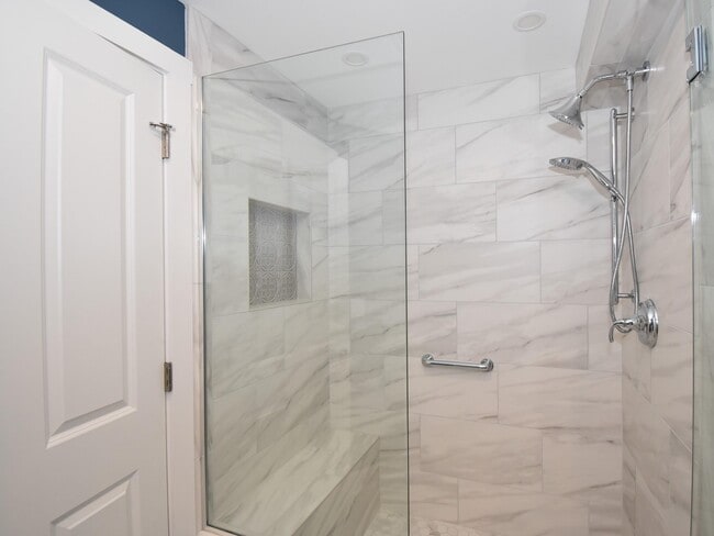 Building Photo - 769 Arrowhead Dr