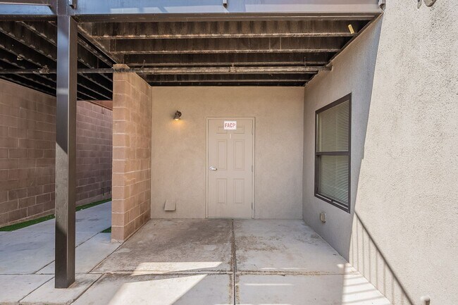 Building Photo - 50 N Mountain Ave