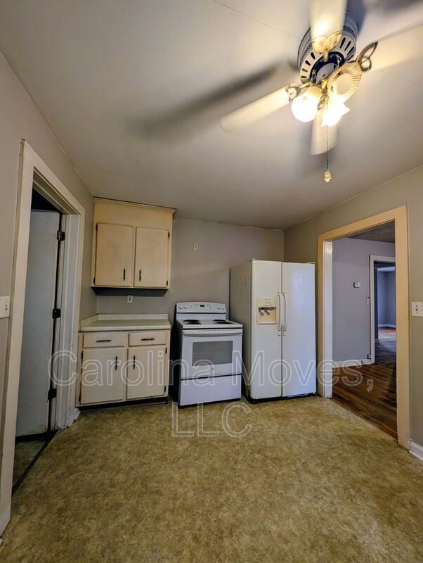 Building Photo - 201 Emile St