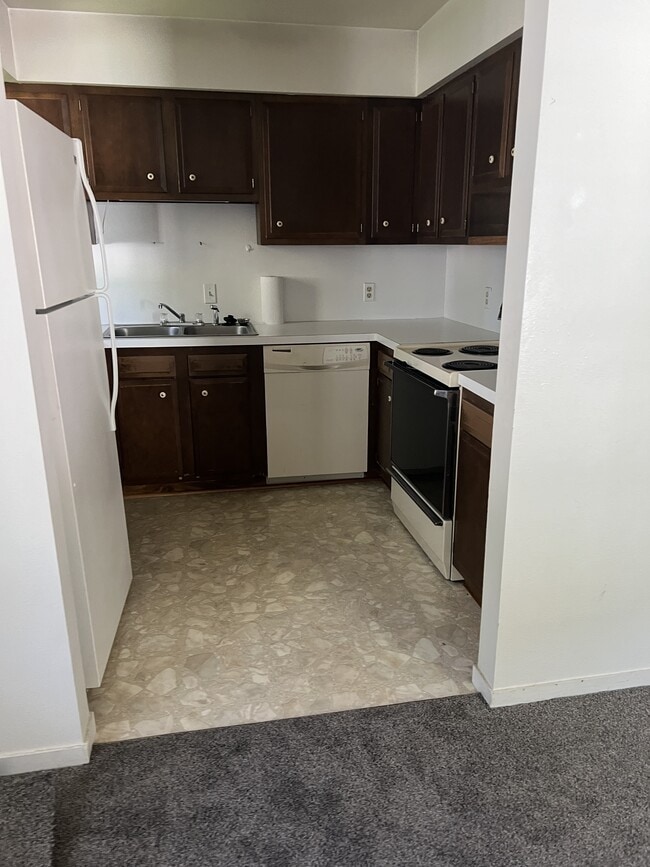 Building Photo - 518 Carson St