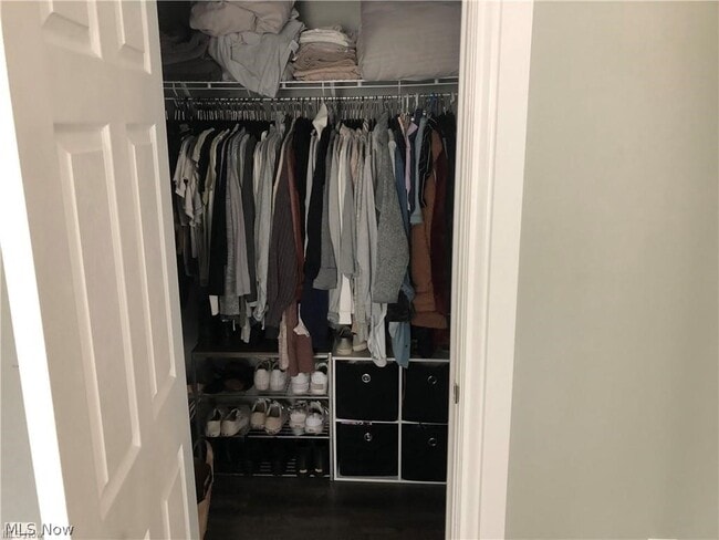 Building Photo - 1387 W 69th St