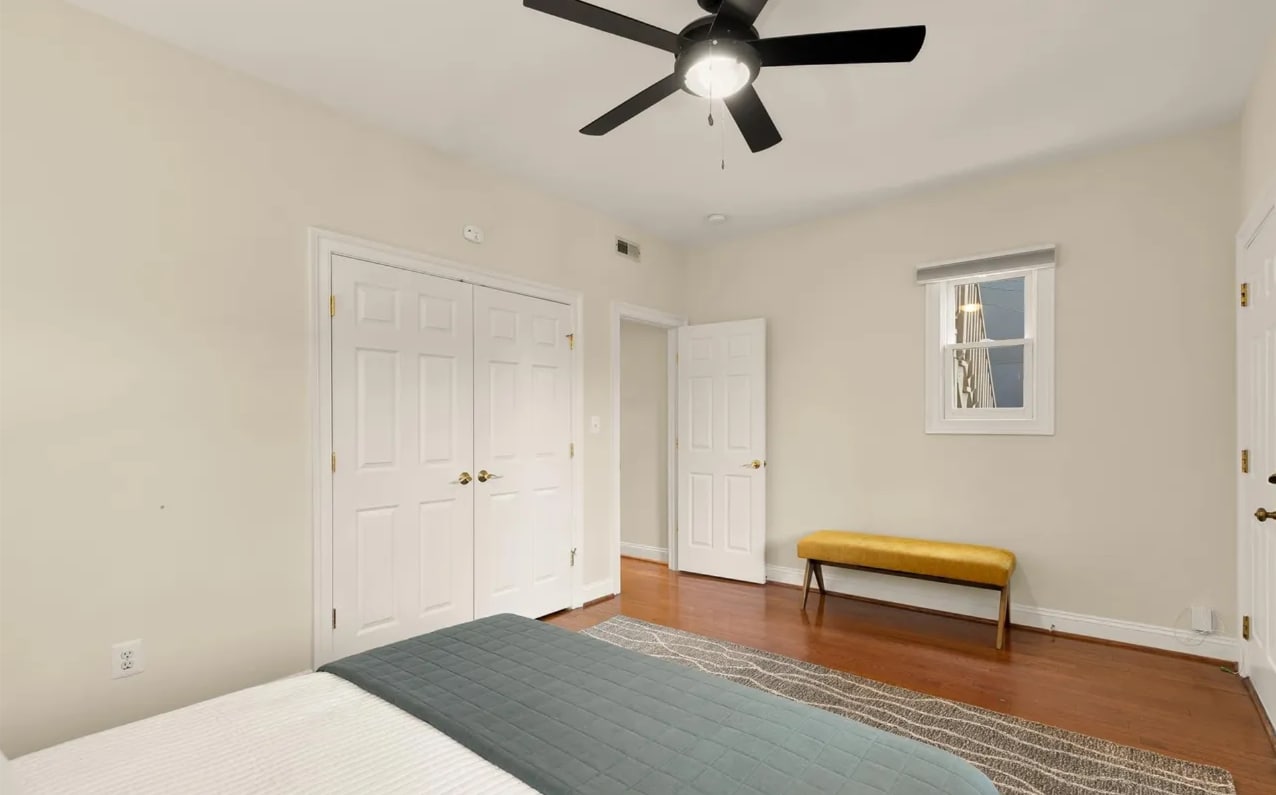 Building Photo - 1512 Park Rd NW