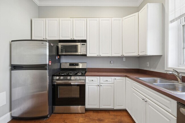 Building Photo - 58 Quincy Pl NE