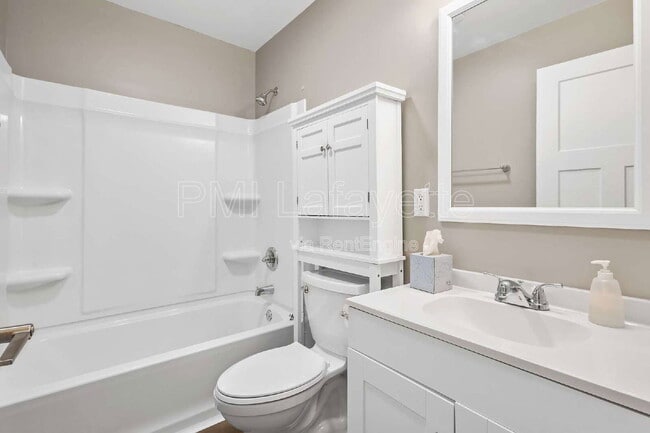 Building Photo - 530 N 28th St