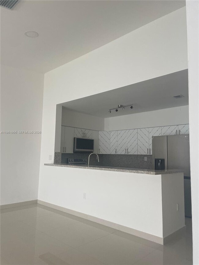 Building Photo - 14728 Balgowan Rd