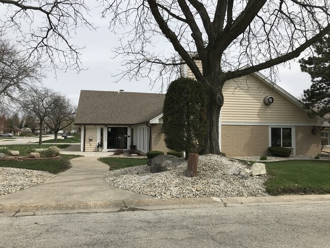 Building Photo - 15817 Orlan Brook Dr