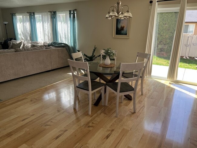 Building Photo - 4 bedroom, 3 car garage home in Meridian!!