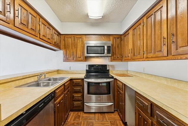 Building Photo - 2905 Country Pl Cir
