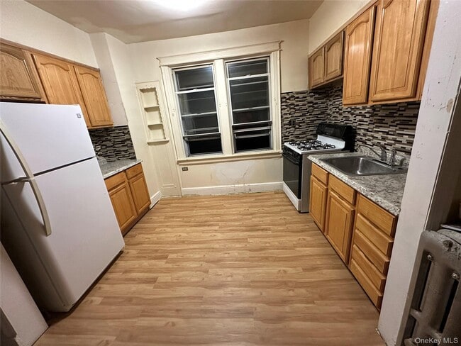 Building Photo - 4525 Monticello Ave