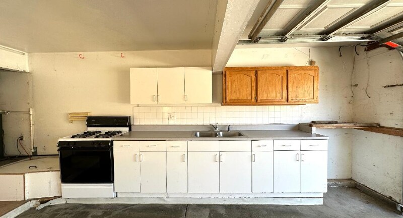 Building Photo - 1824 Mark Mead Ln