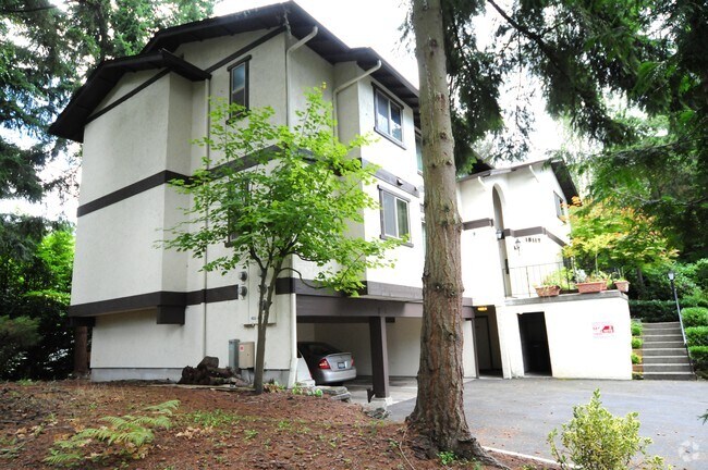 Building Photo - North Forest Apartments