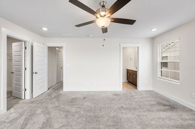 Building Photo - 115 Ted Dr