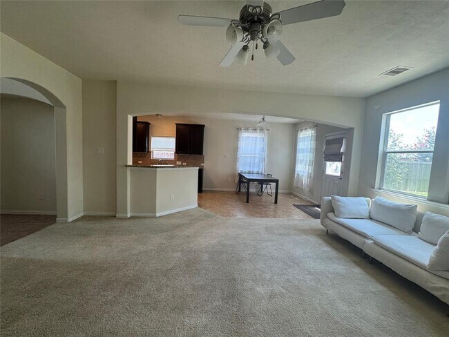 Building Photo - 21527 Indigo Ruth Dr
