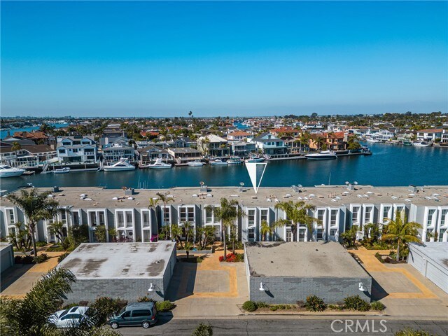 Building Photo - 3965 Aladdin Dr