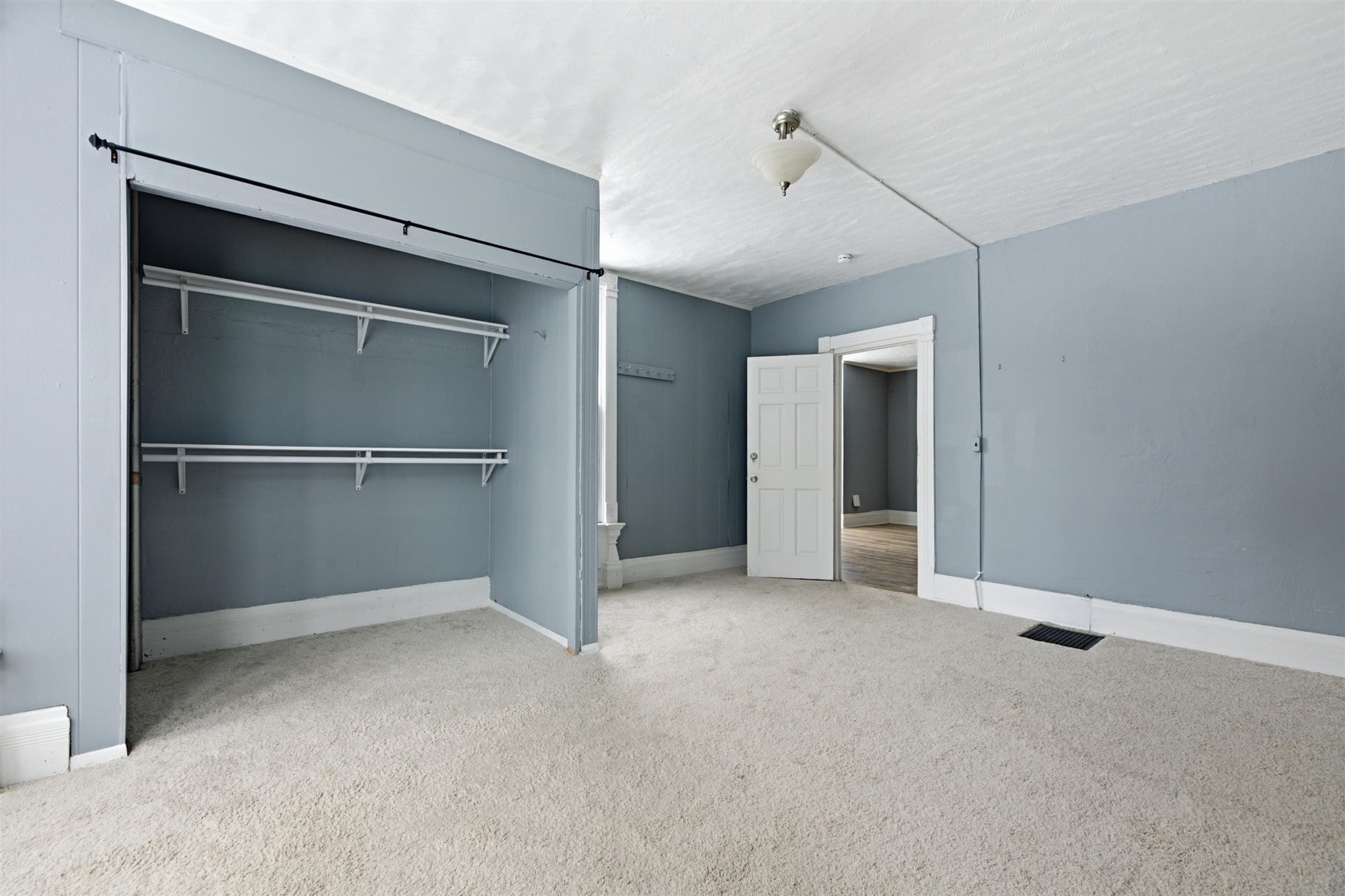 Building Photo - 516 5th Ave SE