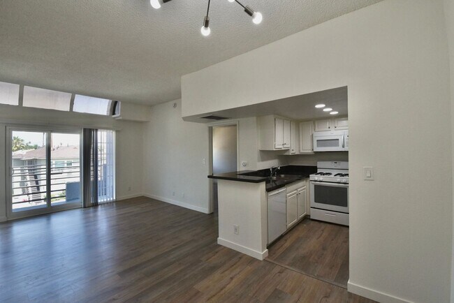 Building Photo - 11416 Albers St