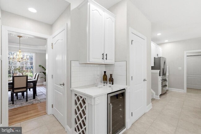 Building Photo - 19925 Interlachen Cir