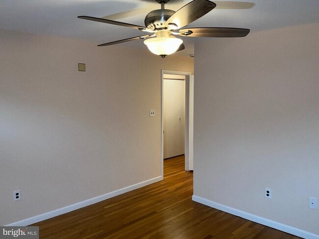 Building Photo - 303 Charlton Ct