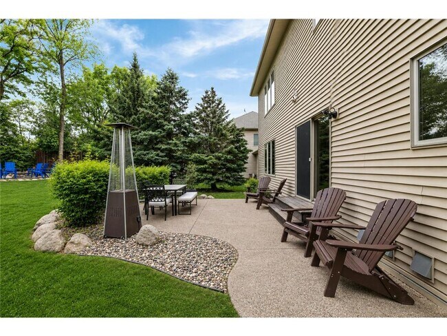 Building Photo - 645 Ramsey Cir