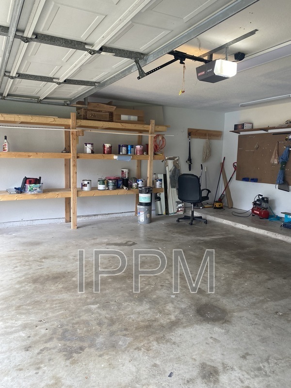 Building Photo - 609 Inverary Dr