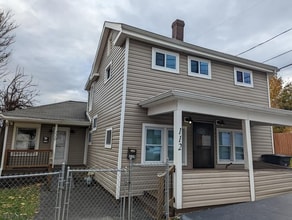 Building Photo - 110 S 8th St