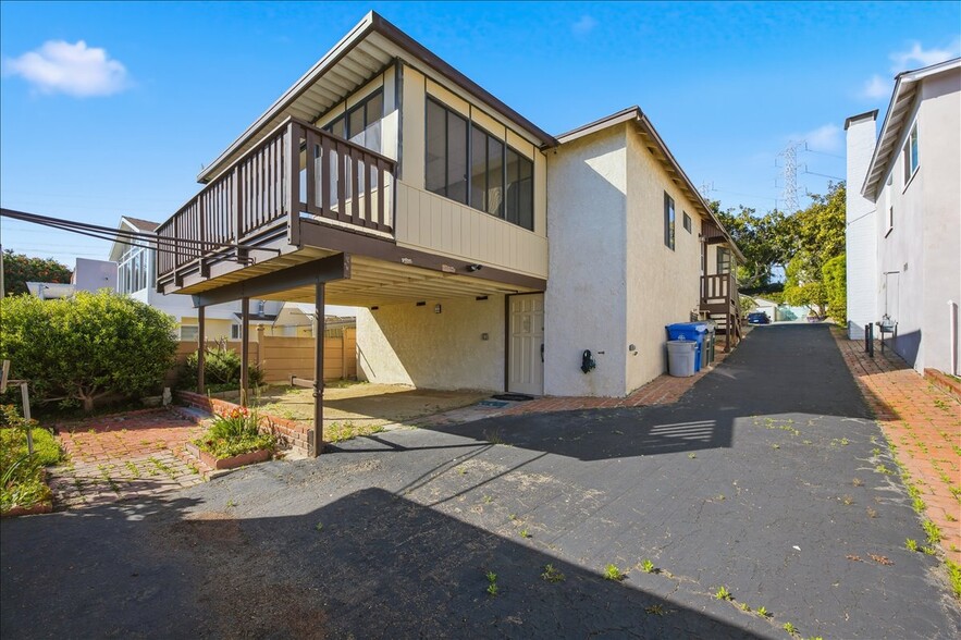 Building Photo - 819 N Maria Ave