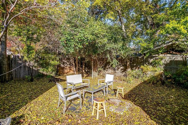 Building Photo - 3140 Rogers Ave