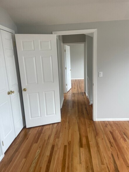 Building Photo - 22 Ovas Ct