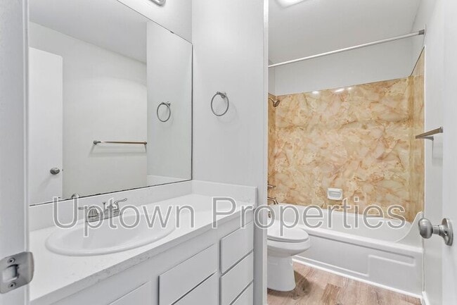 Building Photo - 252 Cervantes Cir