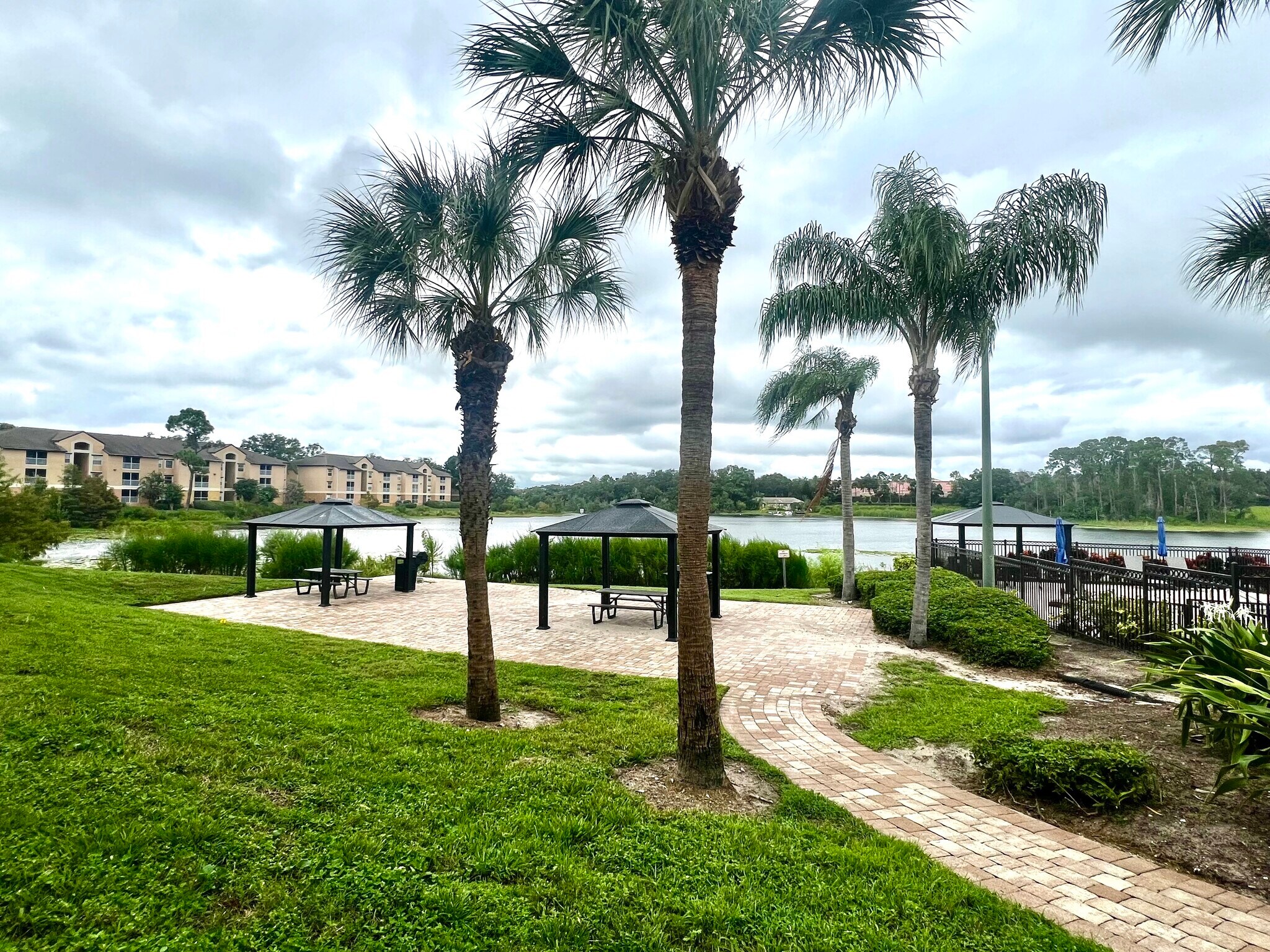 Building Photo - 7618 Pissarro Dr