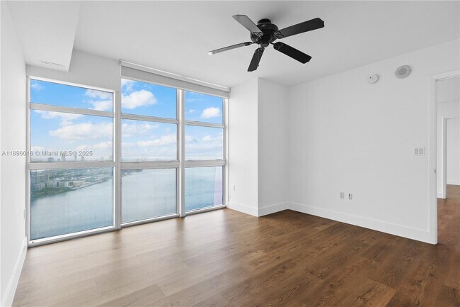 Building Photo - 50 Biscayne Blvd