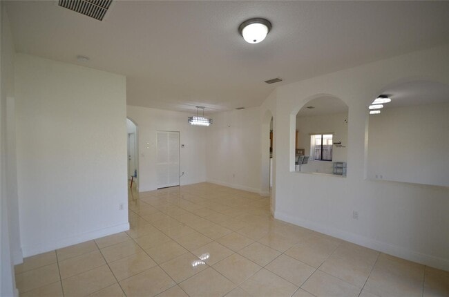 Building Photo - 14483 SW 13th Terrace