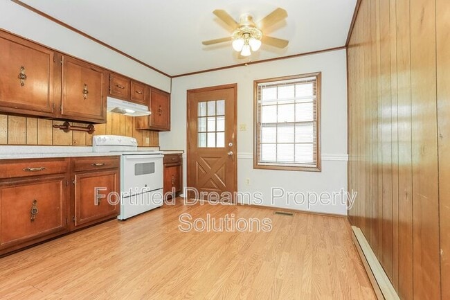 Building Photo - 114 Myers Dr