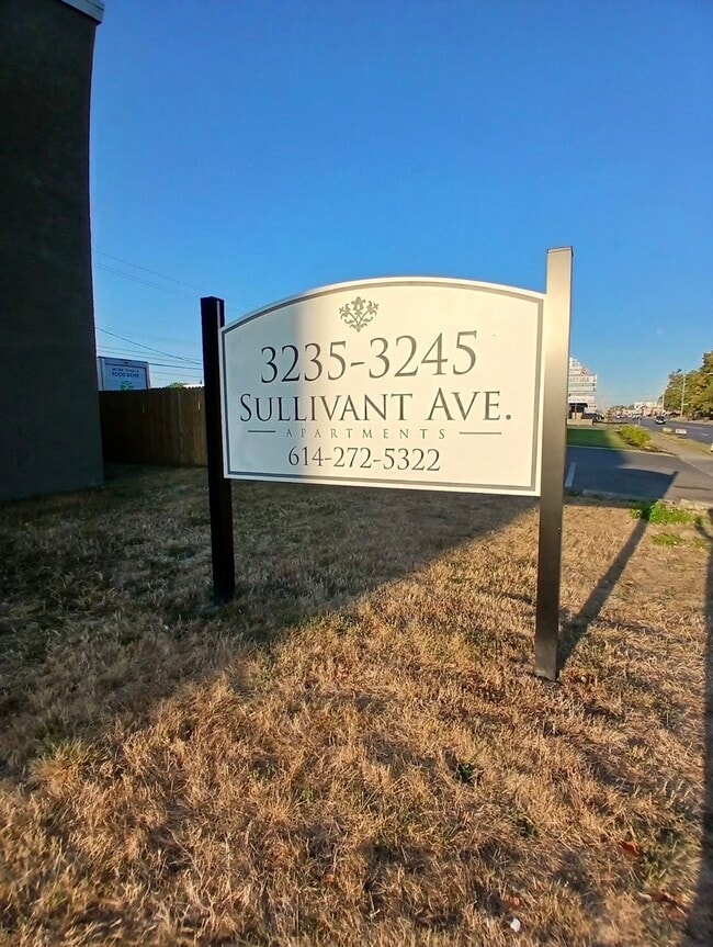 Primary Photo - Sullivant Apartments