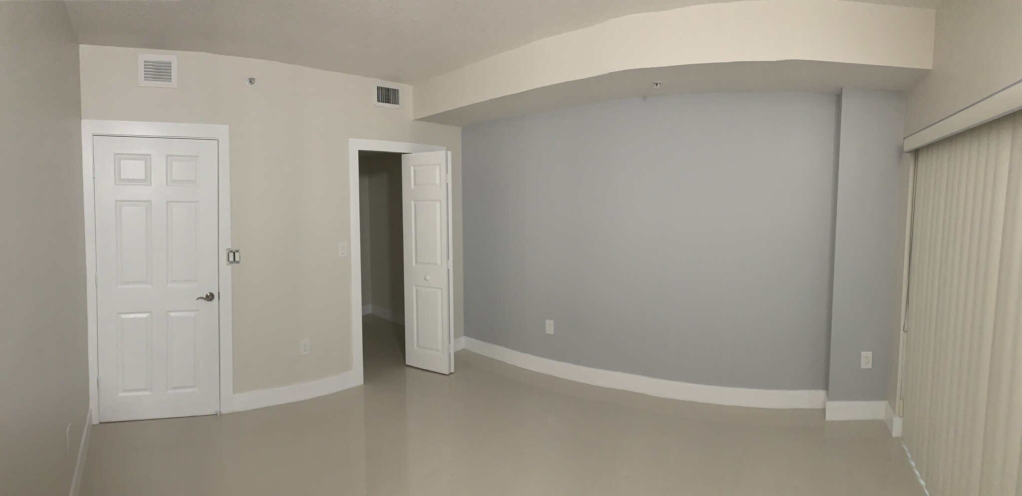 Building Photo - 3410 Coral Way
