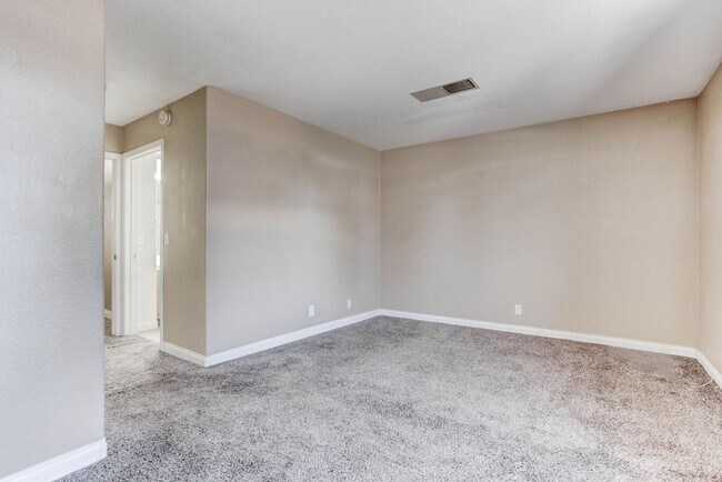 Building Photo - 3661 Renovah St