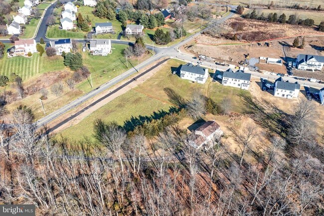 Building Photo - 5400 Curly Hill Rd