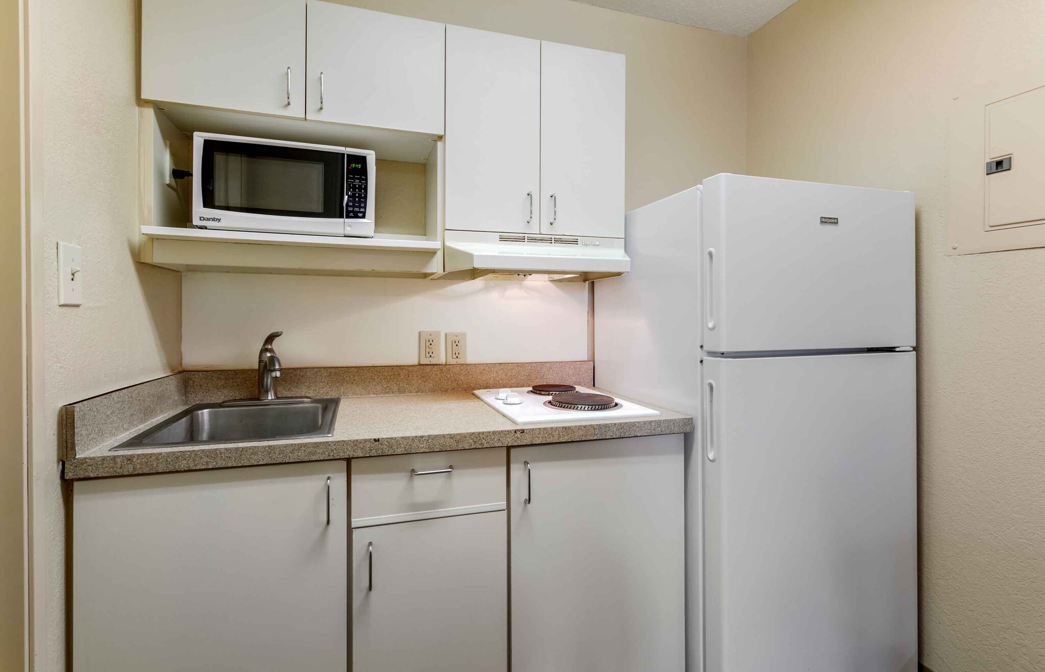 Building Photo - Furnished Studio-Chattanooga - Airport