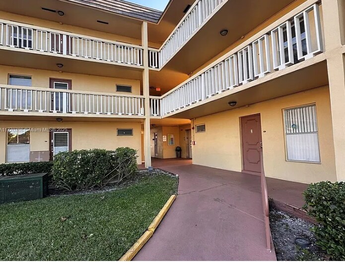 Primary Photo - 5860 NW 64th Ave