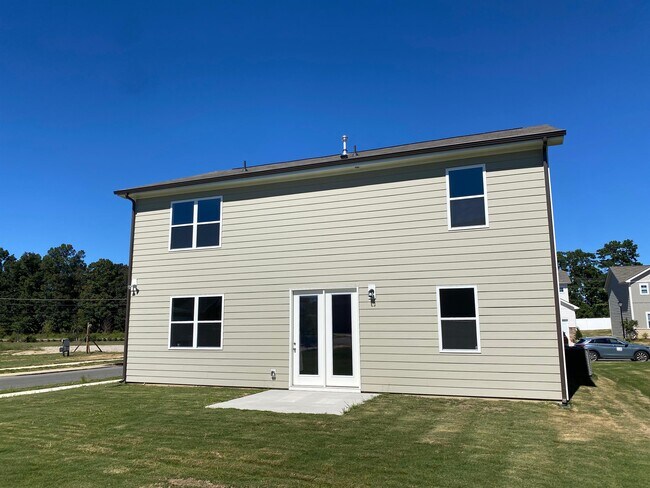 Building Photo - 6015 Weddington Pointe Dr