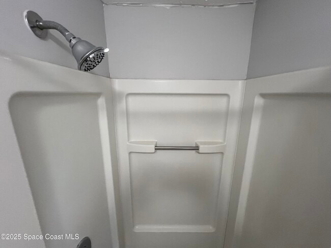 Building Photo - 426 Dummitt Ave