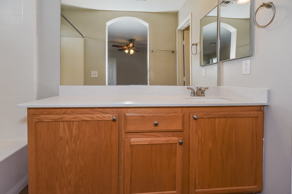 Building Photo - 7423 S Clarita Cavern St