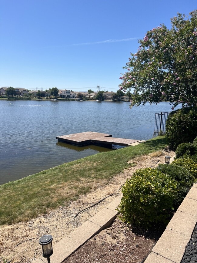 Building Photo - Stunning 4-Bed Lake View Home with Hardwood Floors