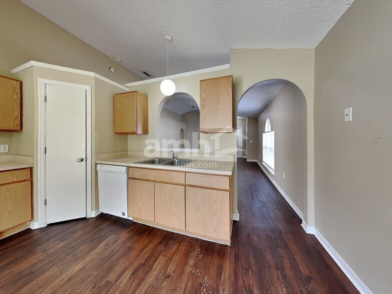 Building Photo - 116 Placid Woods Ct