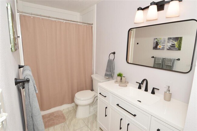 Building Photo - 8653 Fancy Finch Dr