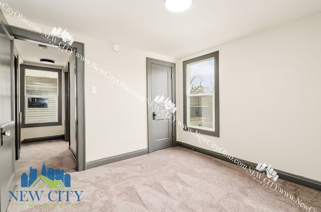 Building Photo - Recently Updated Single-Family Home in Fra...