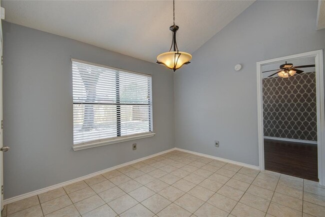 Building Photo - 4718 Brooklawn Dr
